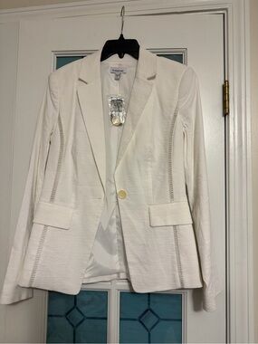 bebe Ivory Single-Button Tailored Blazer